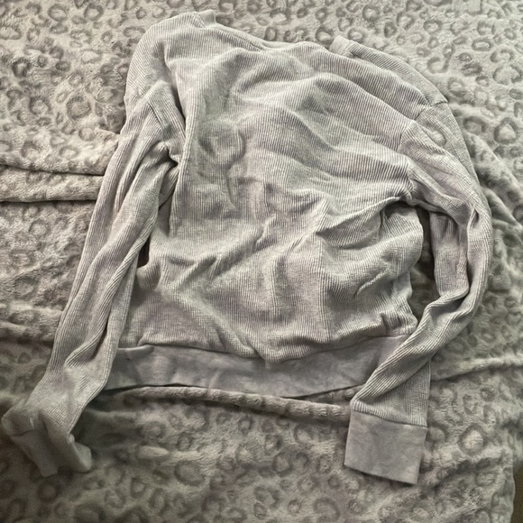 XS grey sweater scoop knit - Picture 2 of 2